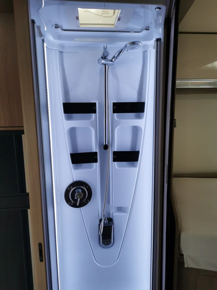 Fahrzeugbild Laika Ecovip L 4009 DS 160PS+Automatik+4250Kg* #12