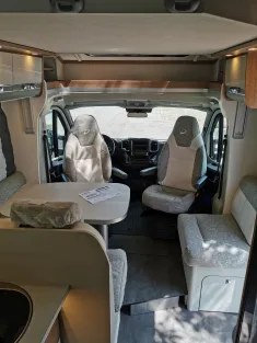Bild 8 Dethleffs Trend T 7057 DBM Chassis/Design+Family-Paket