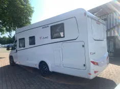 Bild 4 Dethleffs Just 90 T 7052 DBM Doppelbett+Hubbett