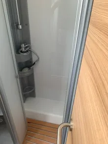 Fahrzeugbild Dethleffs Just 90 T 7052 DBM Doppelbett+Hubbett* #9