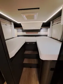 Fahrzeugbild Laika Kosmo H 1319 - mit Hubbett #20