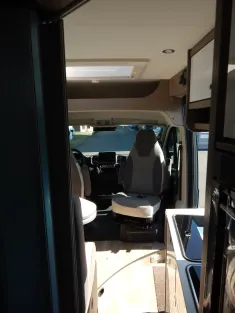 Bild 15 Pössl D-Line Roadcruiser AUTOMATIK+EINZELBETTEN