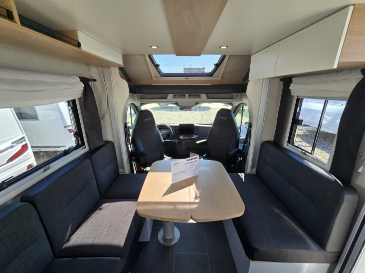 Fahrzeugbild Pilote Atlas A690G #11