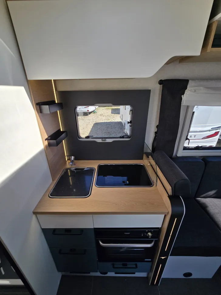 Fahrzeugbild Pilote Atlas A690G #19