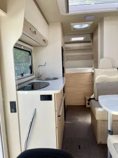 Bild 8 Eura Mobil Activa One 690 HB Travel-Paket & Lithiumbatterie