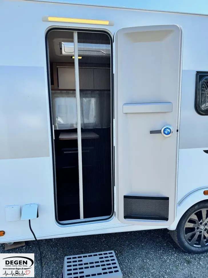 Fahrzeugbild Knaus Sport 420 QD Design Paket, Aufl. 1500KG uvm #10