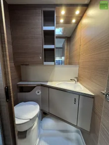 Fahrzeugbild Knaus Sport 500 EU Einzelbetten 1700kg Rundsitzgruppe #16