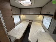 Fahrzeugbild Knaus Sport 500 EU Einzelbetten 1700kg Rundsitzgruppe #20