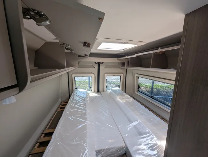 Fahrzeugbild Carado CV 640 PRO+ 180 PS AUTOMATIK,MARKISE,NAVI #14