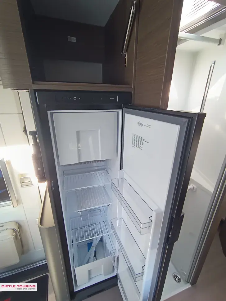Fahrzeugbild Adria Sonic Supreme 700 DC ++ Markise #12