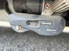 Bild 12 Hobby De Luxe 495 UL Mover und Vorzeltsteckdose