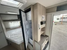 Fahrzeugbild Bürstner Premio 455 TS Hammer-Deal 7715Euro gespart #5