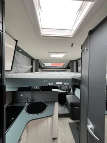 Fahrzeugbild Laika Kosmo L 319 #26