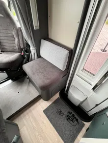 Fahrzeugbild Laika Kosmo L 319 #16