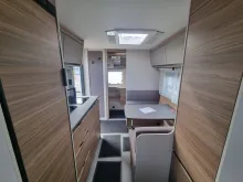 Fahrzeugbild Dethleffs Nomad 490 EST Einzelbetten mit Heckbad #8