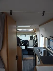 Fahrzeugbild Sunlight V 66 IC-Line #15