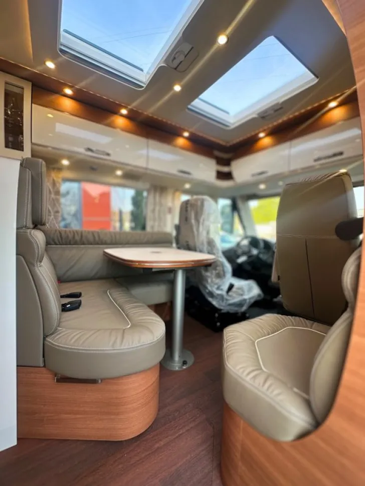 Fahrzeugbild Carthago chic c-line I 4.9 LE OHNE HUBBETT+SAT-ANLAGE #4