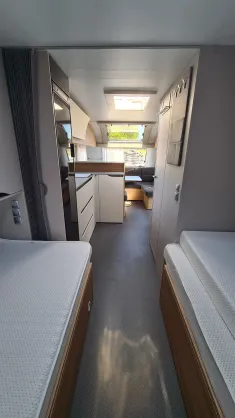 Bild 5 Adria Adora 613 UL XXL-Sitzgruppe