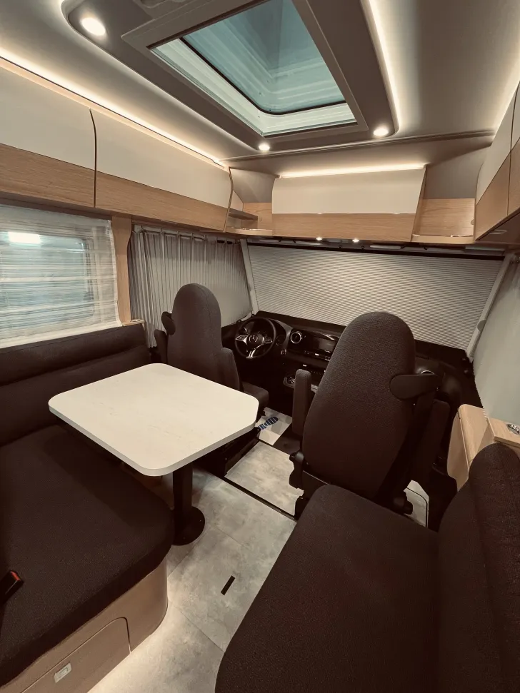 Fahrzeugbild Hymer B-Klasse MC I 550 BlackLine Dachklima, kein Hubbett, Solar #14