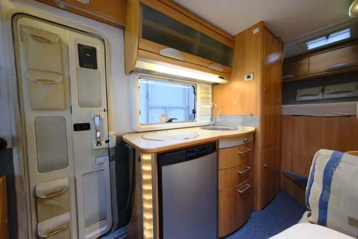 Fahrzeugbild Hymer B 504/Festbett+Hubbett/Klima/Solar/DPF-Grün #20