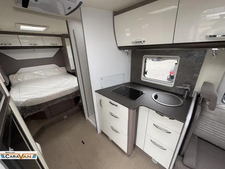 Fahrzeugbild Bürstner Lyseo TD 736 Rolli barrierefrei #16