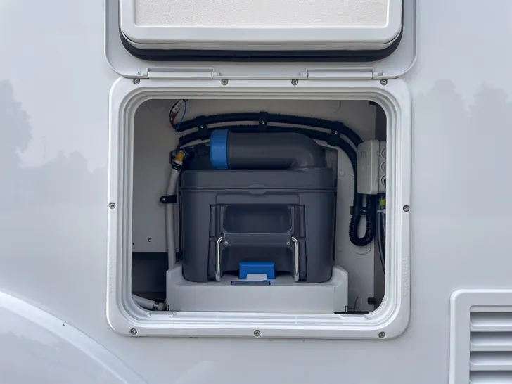 Fahrzeugbild Carado T447 Ford *RFK*Hubbett*Fahrradträger* #12