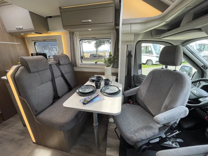 Fahrzeugbild Carado T447 Ford *RFK*Hubbett*Fahrradträger* #19