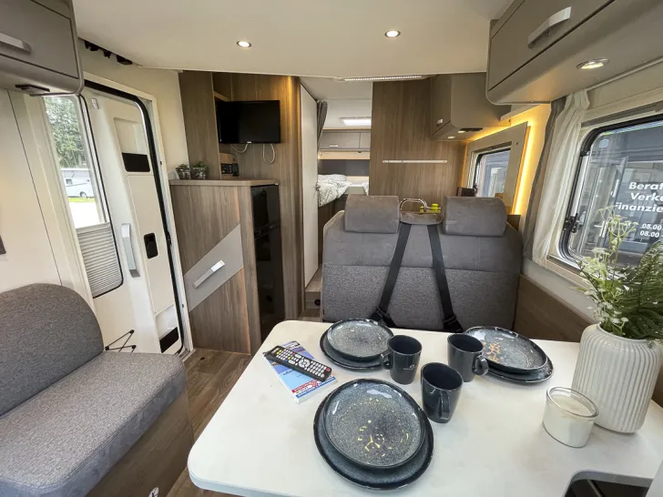 Fahrzeugbild Carado T447 Ford *RFK*Hubbett*Fahrradträger* #24