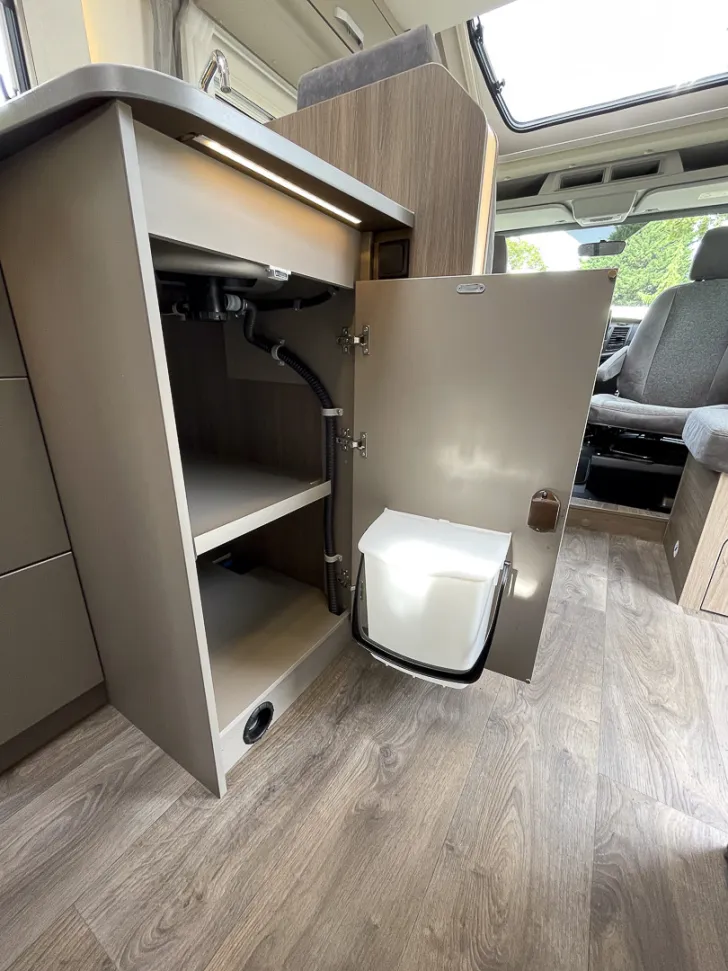 Fahrzeugbild Carado T447 Ford *RFK*Hubbett*Fahrradträger* #29