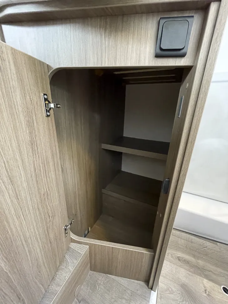 Fahrzeugbild Carado T447 Ford *RFK*Hubbett*Fahrradträger* #41