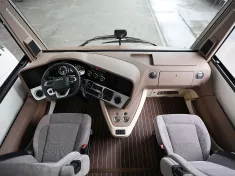 Bild 13 Concorde CHARISMA 910 LI