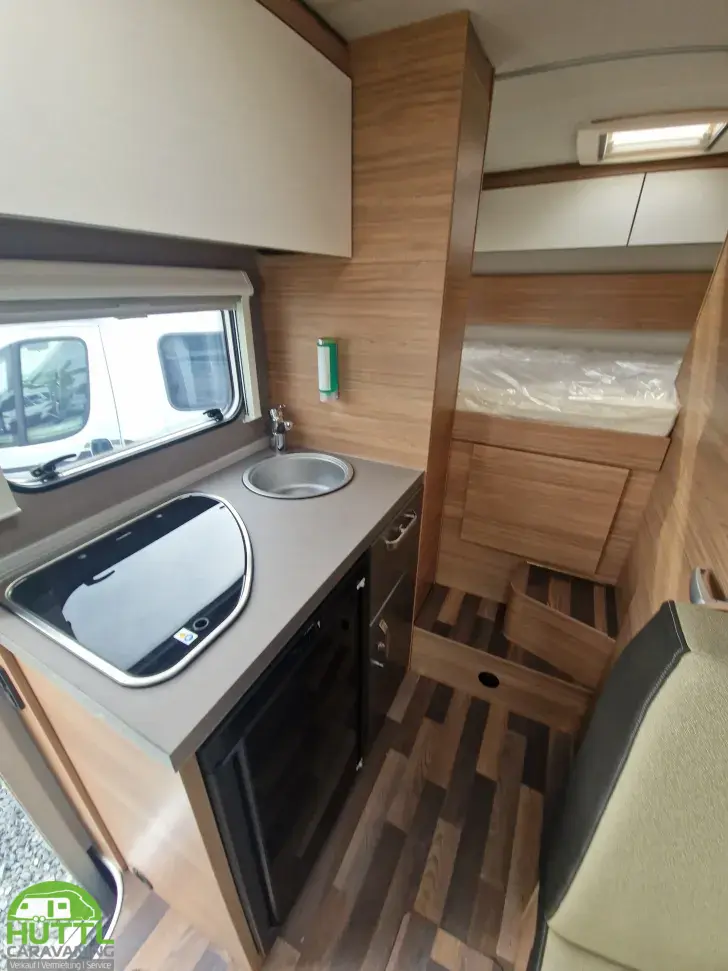 Fahrzeugbild Weinsberg CaraHome 550 MG ** ab Herbst´26: 56.999 Euro #22