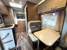 Bild 7 Forster T 637 HB Heckgarage