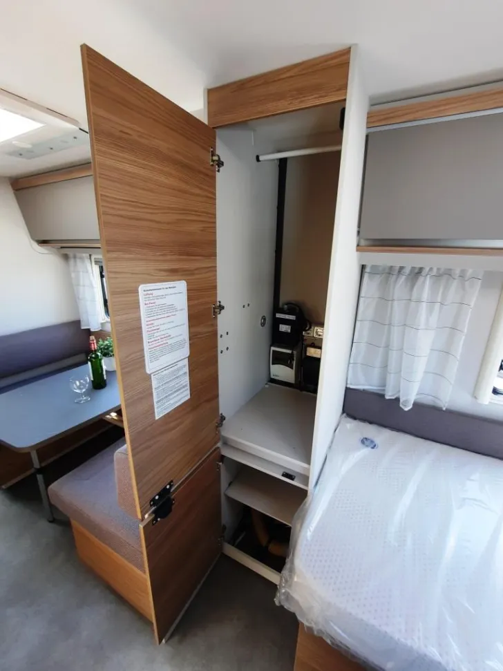 Fahrzeugbild Dethleffs Nomad 490 EST Verfüg./Sparen Sie 4.882,- € #15