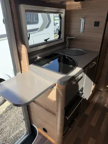Fahrzeugbild Weinsberg CaraCompact Suite MB EDITION PEPPER 640 MEG 2025 #16