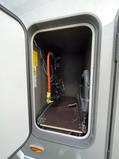 Bild 38 Hymer ML-T 580 *Arktis*Autarkie*Solar*Sat*XXL-Bett*