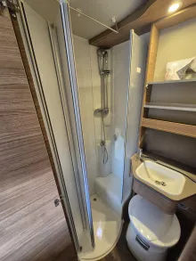 Fahrzeugbild Weinsberg CaraCompact 640 MEG Suite EDITION [PEPPER] #26