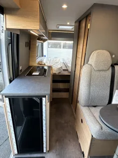 Bild 27 Pössl TRENTA 640 Dieselhz.+E, Tresor,7-Zonen,AFIL