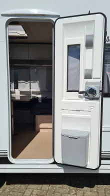 Fahrzeugbild Bürstner Premio 495 TK #13