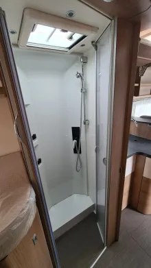 Fahrzeugbild Carthago C2-tourer I 147 RB-LE „K“ lightweight 3.5t *junger Gebrauchtwagen* #18