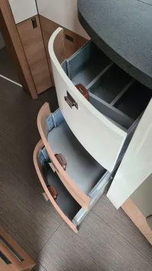 Fahrzeugbild Carthago C2-tourer I 147 RB-LE „K“ lightweight 3.5t *junger Gebrauchtwagen* #22