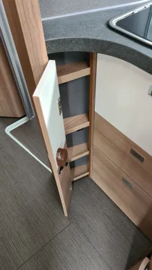 Fahrzeugbild Carthago C2-tourer I 147 RB-LE „K“ lightweight 3.5t *junger Gebrauchtwagen* #23