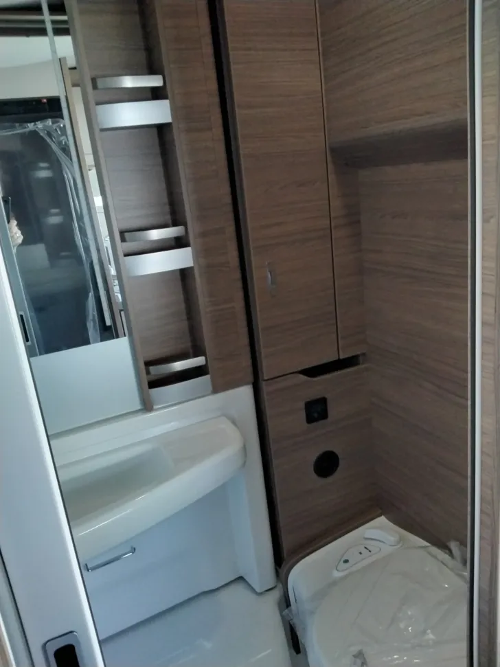 Fahrzeugbild Knaus VAN WAVE 640 MEG VANSATION 177 PS Automatik #13