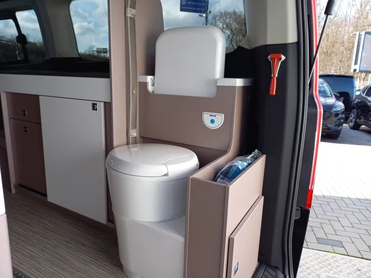 Fahrzeugbild CopaC 530 Bahia Bürstner Copa C 530 AutomatikRMO Kastenwagen, 110 kW (Diesel) #19