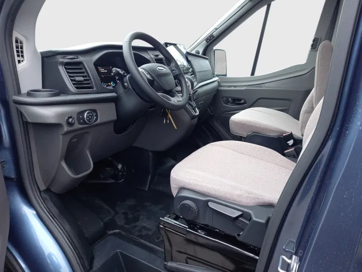 Fahrzeugbild Bürstner Signeo C 550 Automatik C550 Bahia 23-II #8