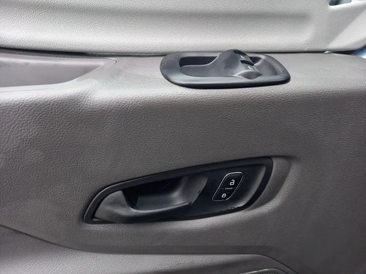 Fahrzeugbild Bürstner Signeo C 550 Automatik C550 Bahia 23-II #14