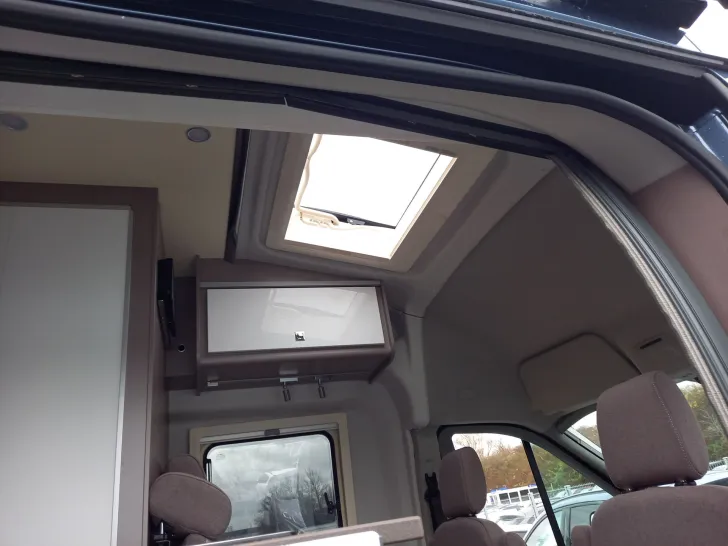 Fahrzeugbild Bürstner Signeo C 550 Automatik C550 Bahia 23-II #18