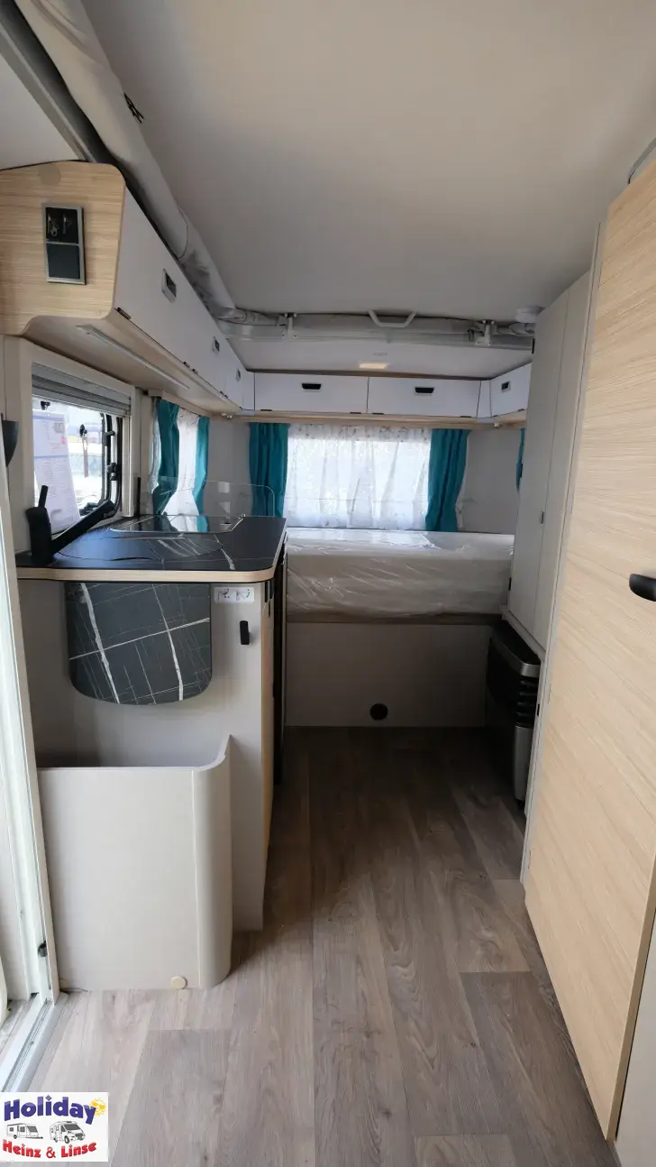 Fahrzeugbild Hymer Eriba Touring 530 Harbour Blue Edition Auflastung 1.400 kg #10