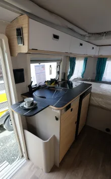 Fahrzeugbild Hymer Eriba Touring 530 Harbour Blue Edition Auflastung 1.400 kg #13