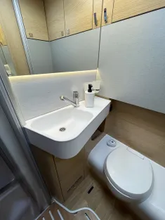 Bild 28 Hymer B-MC I 580 *Arktis*Premium*Solar*XXL-Bett*